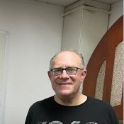 מעדן ויניל היום ברדיו קסם, 106 FM