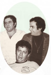 דוד פז (משמאל), אברהם אלון ואורי אלוני (יושב). צילום: מארכיון דוד פז