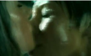 צילום מסך מתוך all the things she said של טאטו
