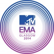 ניקי מינאז' תנחה את פרס MTV אירופה