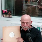 מעדן ויניל היום ברדיו קסם, 106 FM