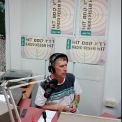 להיטון.קום היום ברדיו קסם, 106 FM