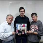 מעדן ויניל היום ברדיו קסם, 105 FM