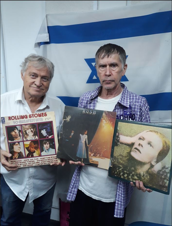 מעדן ויניל ברדיו קסם, 106 FM