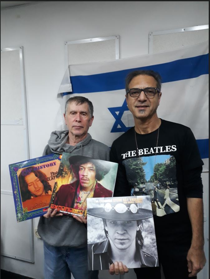 מעדן ויניל היום ברדיו קסם, 106 FM